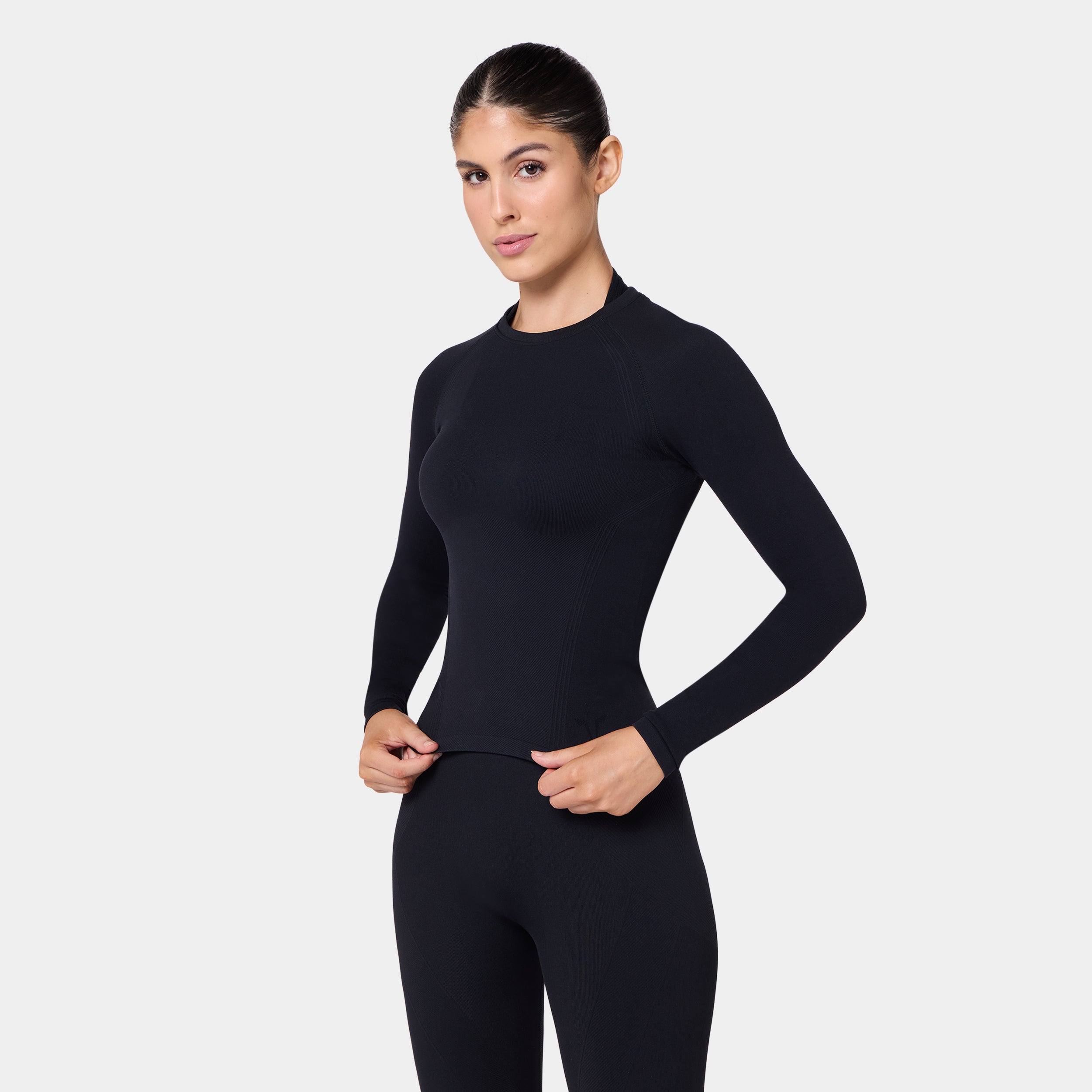 Seamless Contour Long Sleeves Top - Black